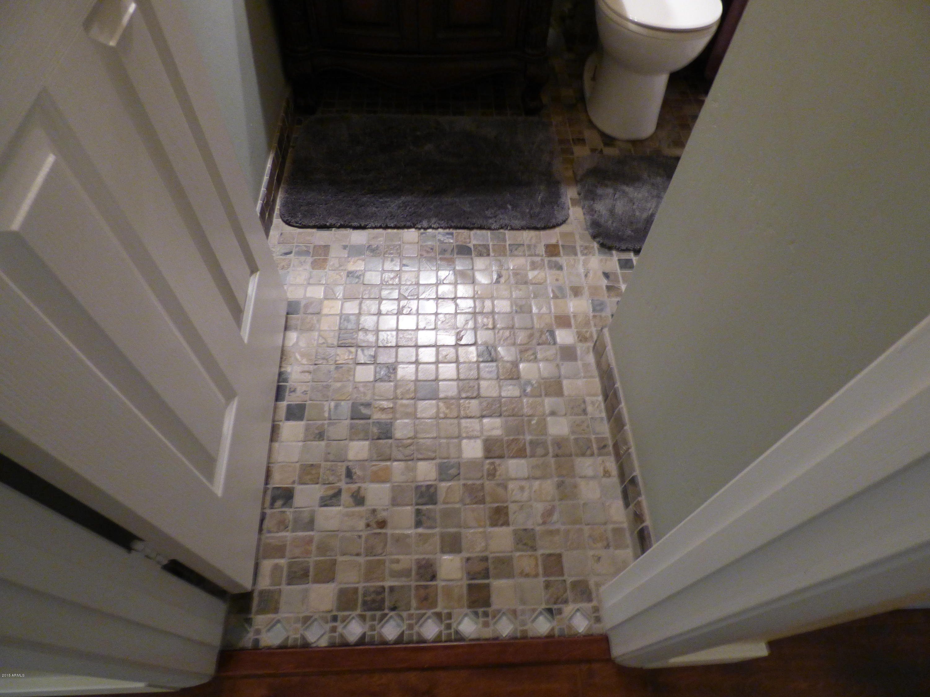 2409 West Hearn Road Phoenix, AZ 85023 - Photo 14 of 29 073