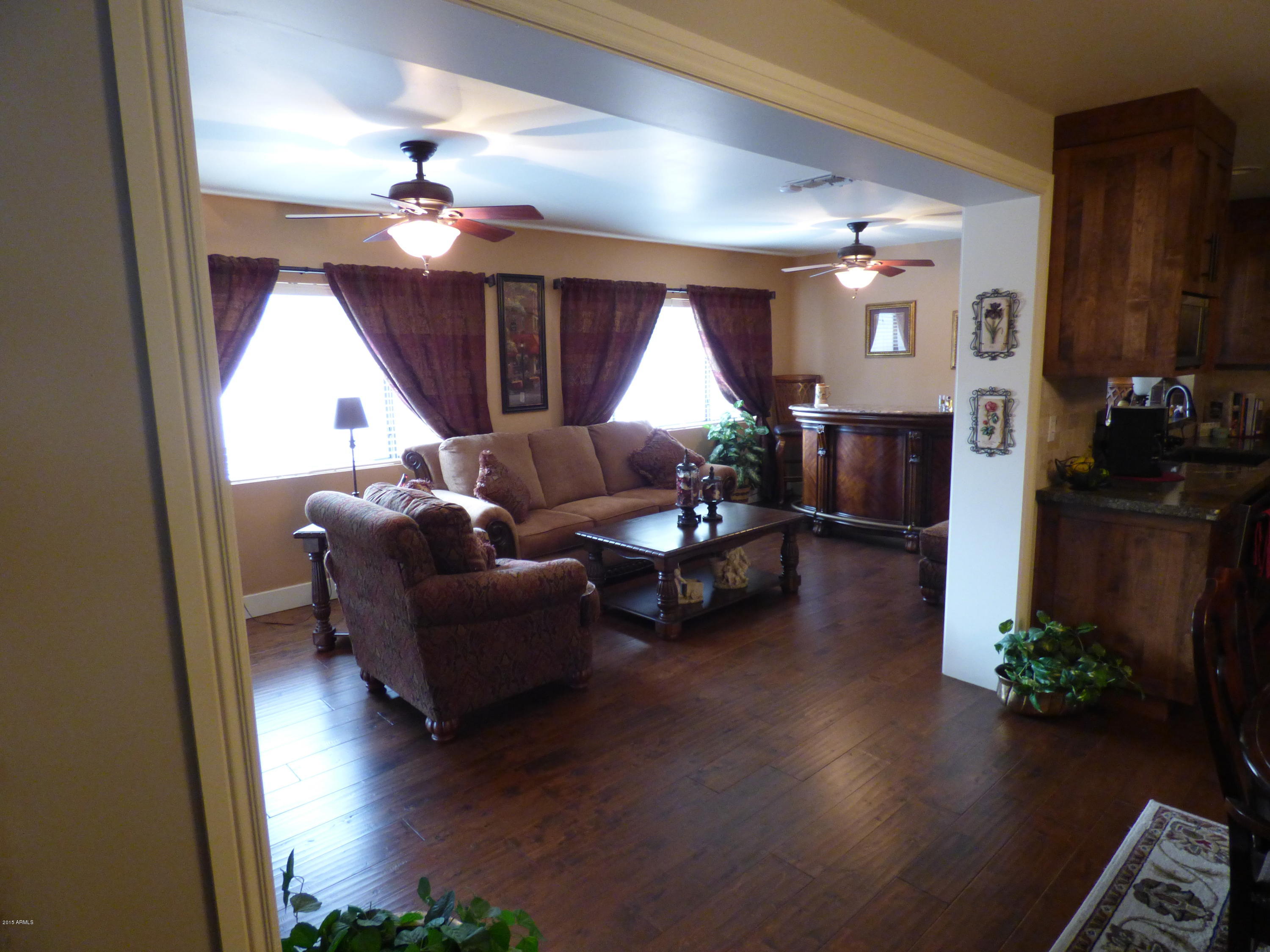 2409 West Hearn Road Phoenix, AZ 85023 - Photo 10 of 29 039