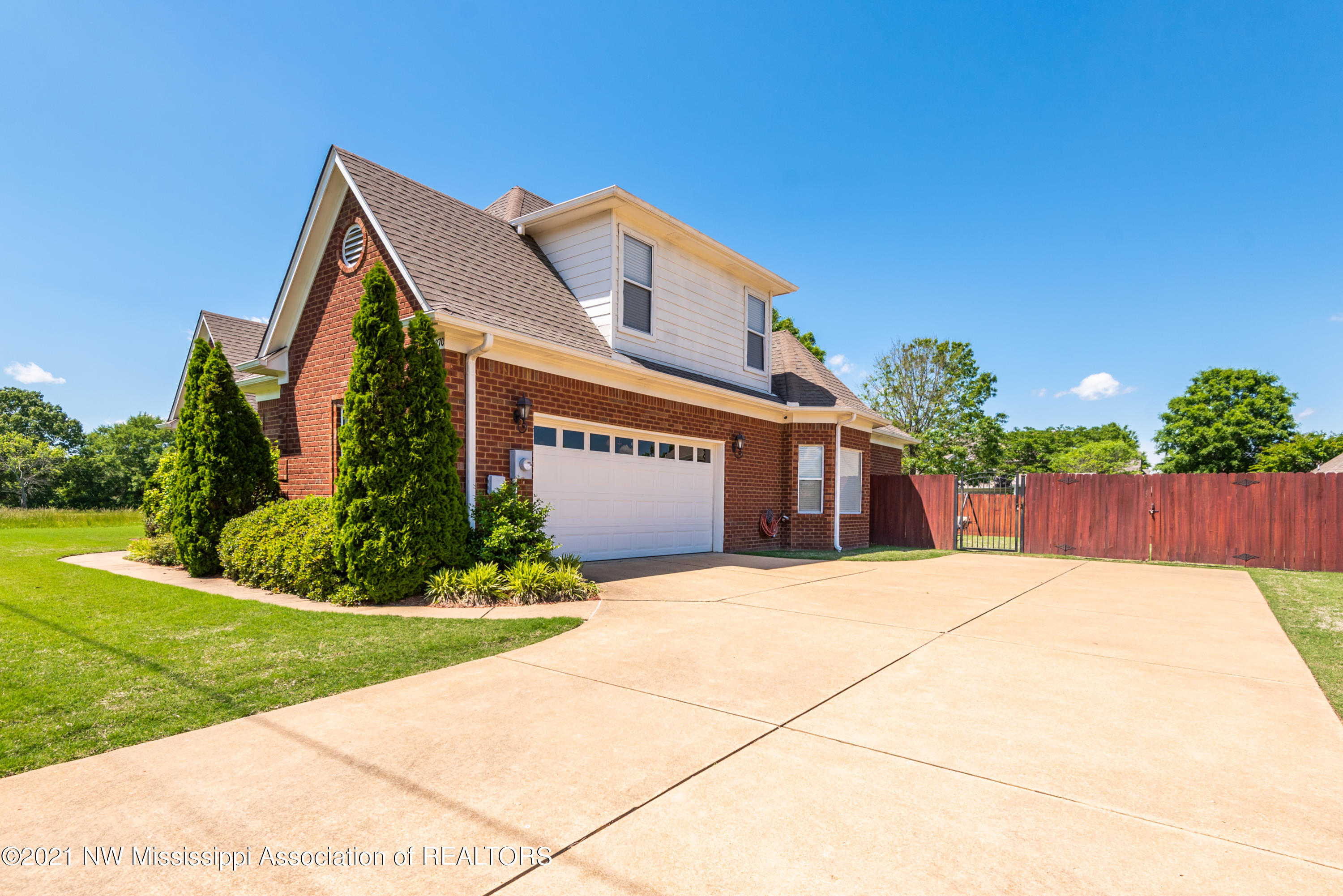 1270 Holly Springs Road Hernando, MS 38632 - Photo 4 of 25 DSC_5622