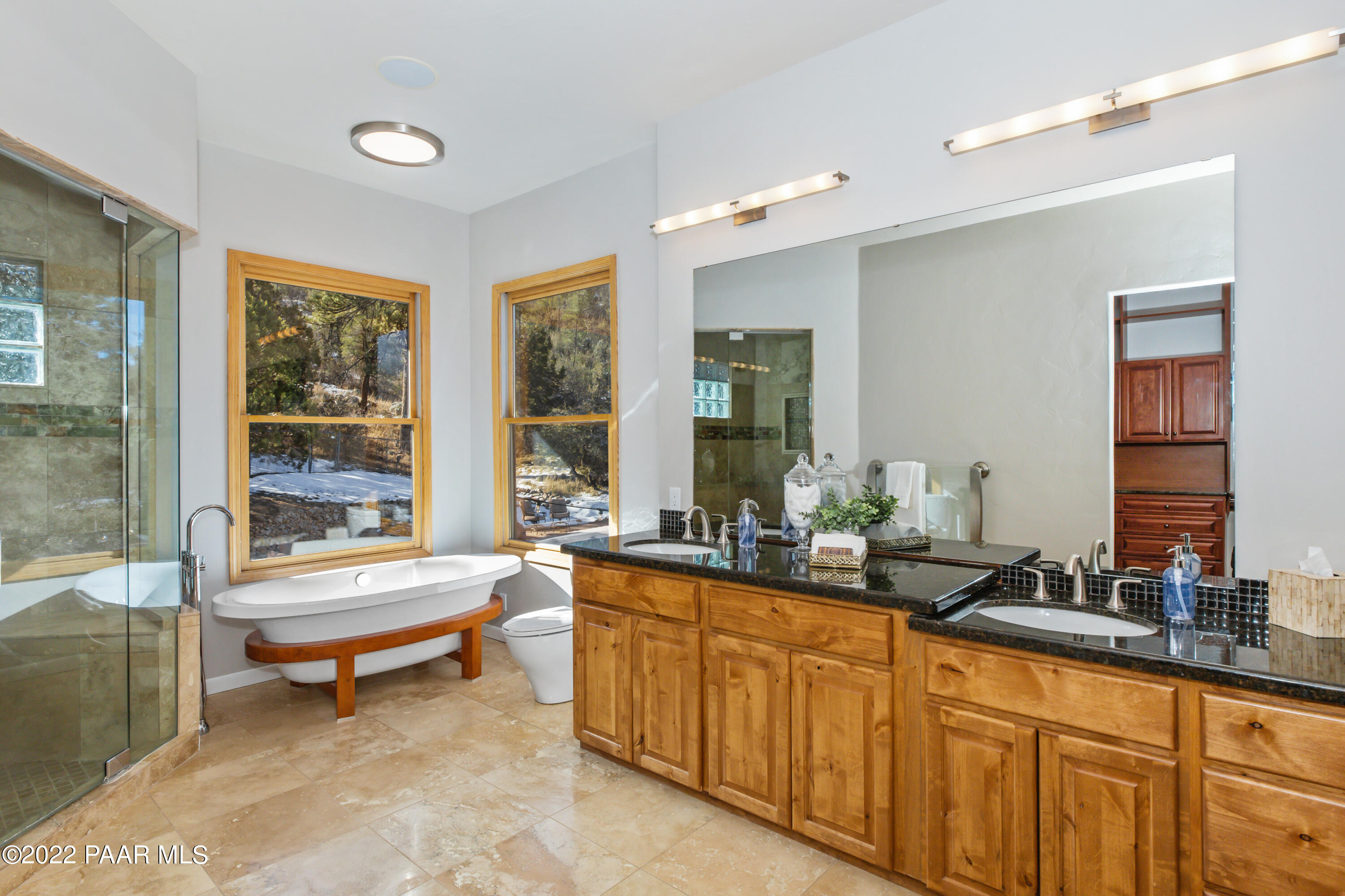 3000 Shadow Valley Ranch Road Prescott, AZ 86305 - Photo 30 of 54 a living room with furniture and a large mirror next to a window