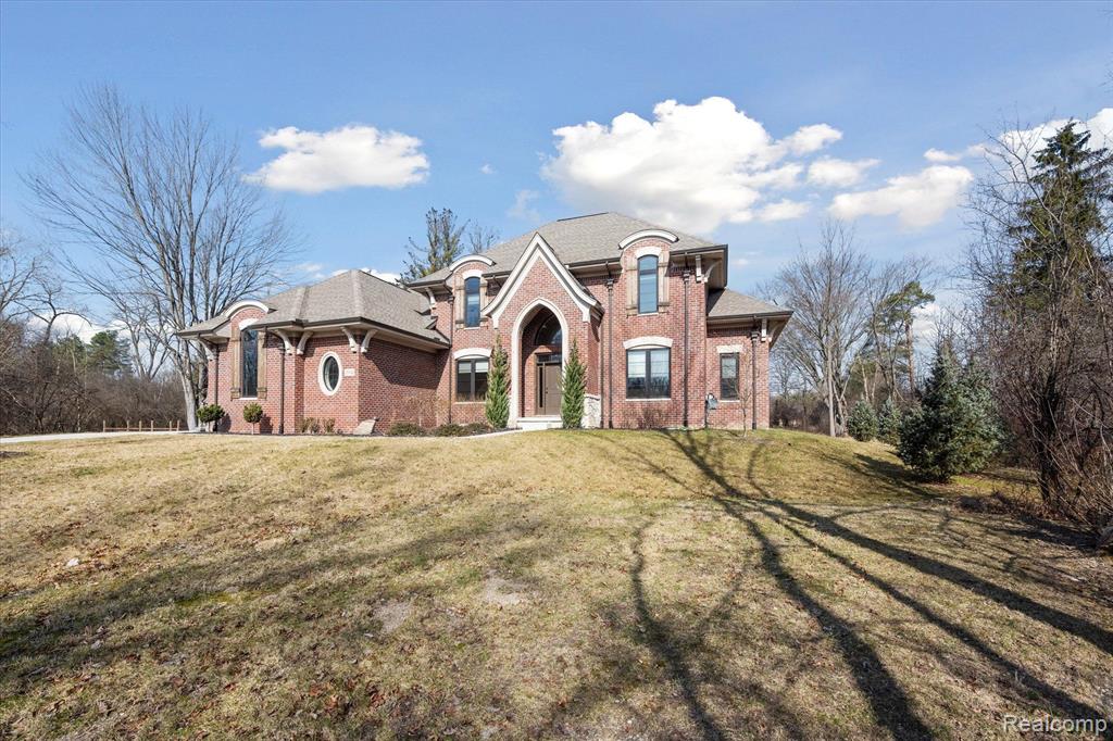 25162 Farmbrook Road Southfield, MI 48034 - Photo 5 of 67 Gallery Image 5