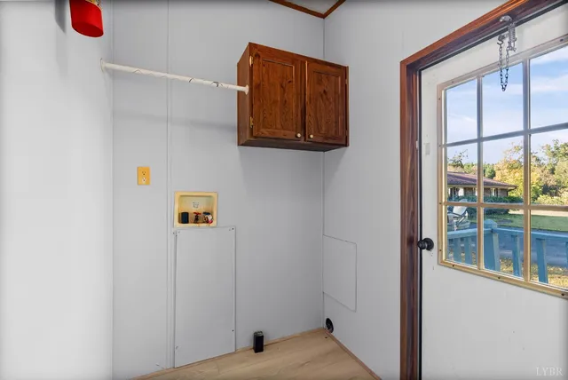 a view of a bedroom with closet