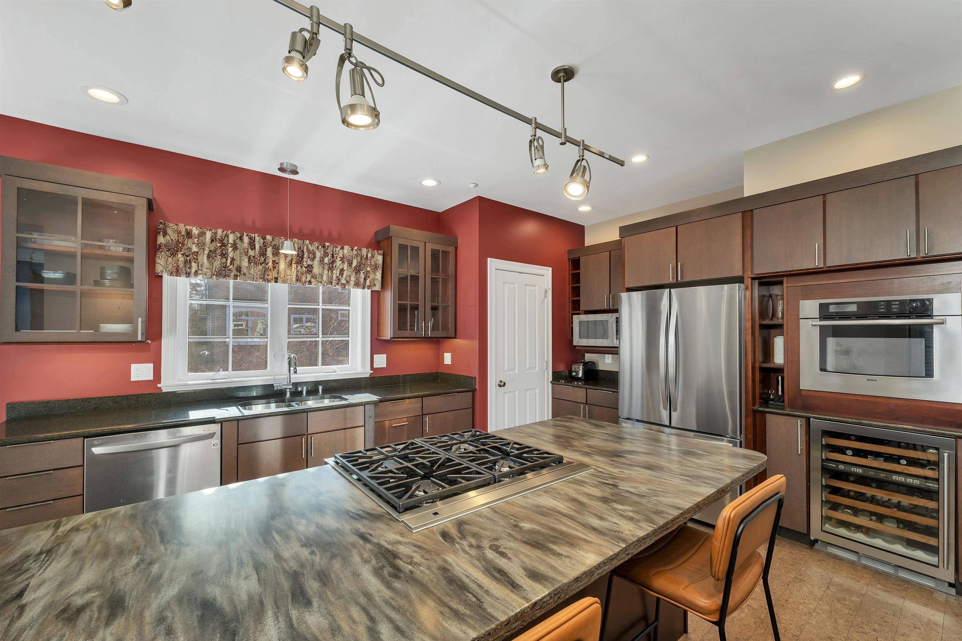 117 Riverwalk Way, Unit 4F Manchester, NH 03101 - Photo 11 of 42