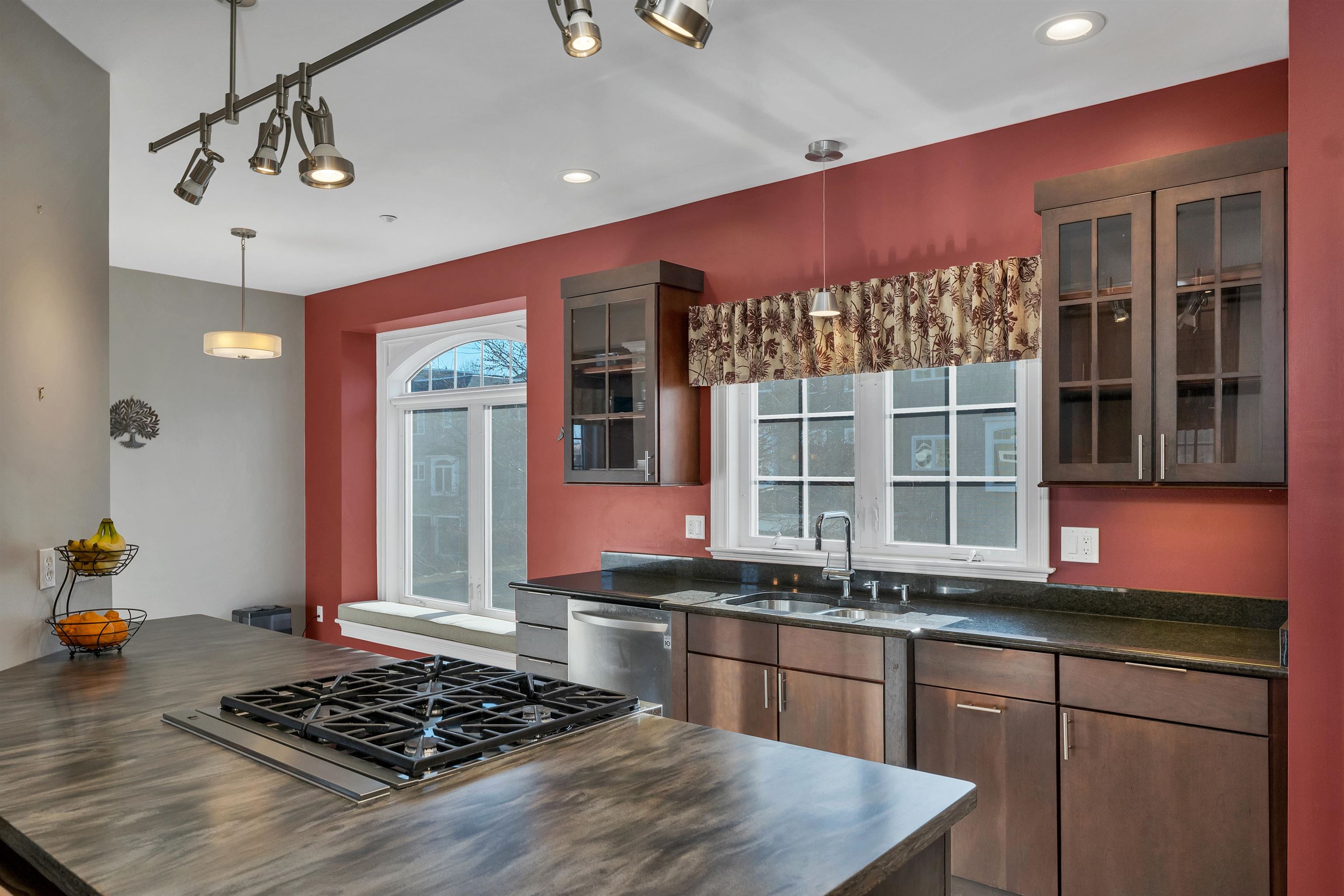 117 Riverwalk Way, Unit 4F Manchester, NH 03101 - Photo 12 of 42