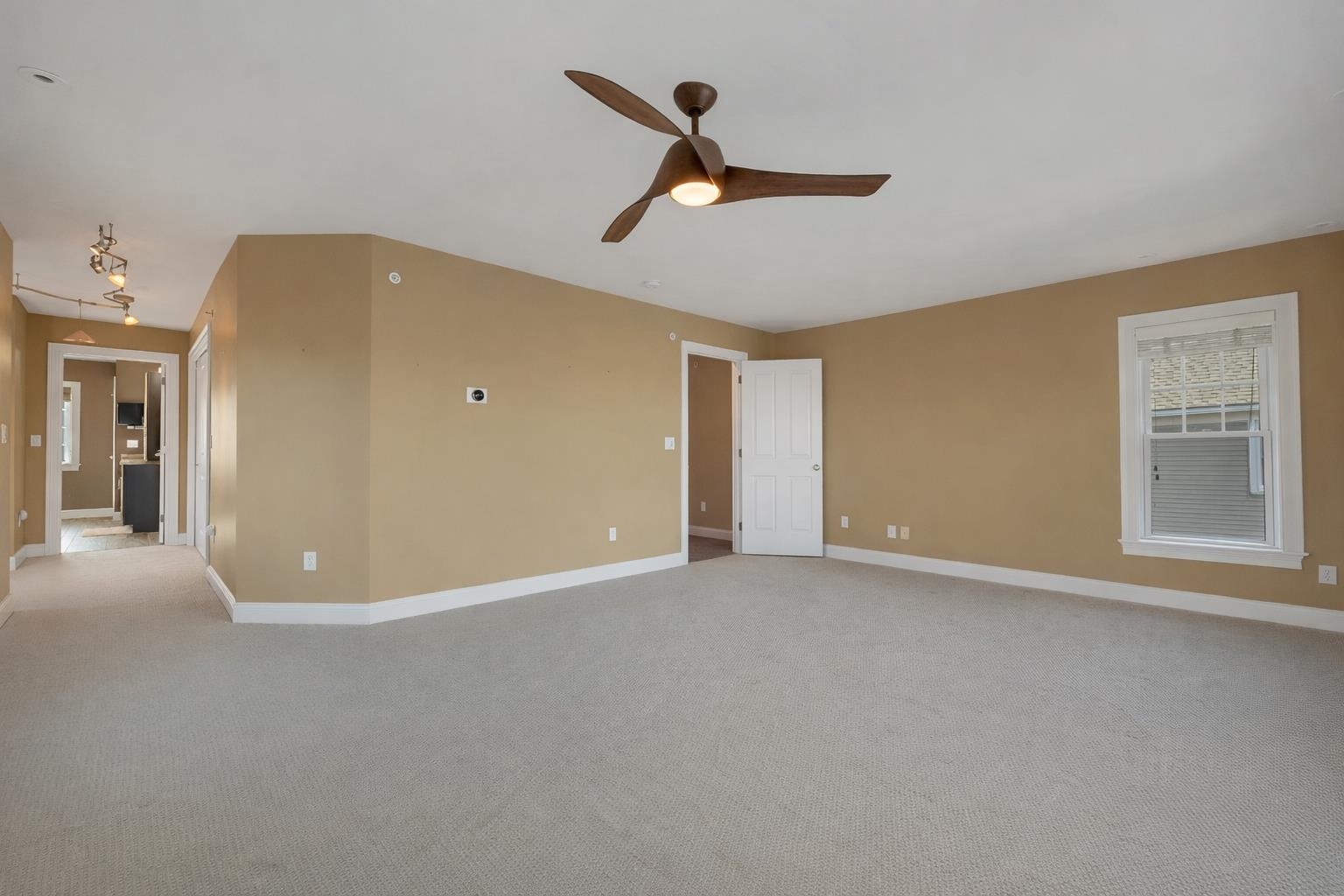 117 Riverwalk Way, Unit 4F Manchester, NH 03101 - Photo 23 of 42