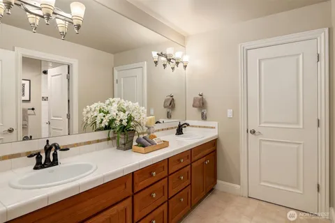 $3,987,000 | 13266 Northeast 47th Street, Bellevue, WA 98005