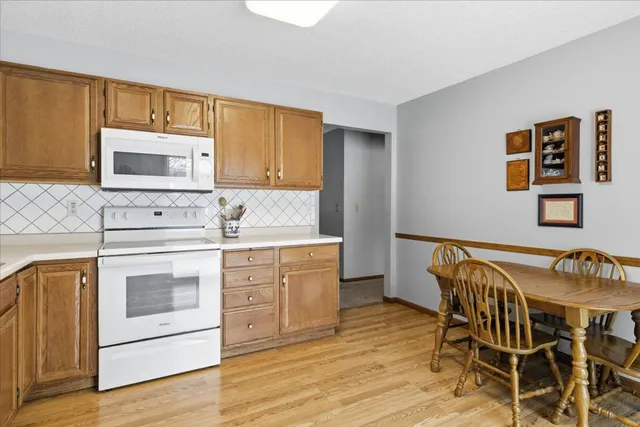 $329,900 | 1079 South Pointe Drive, Hastings, MN 55033