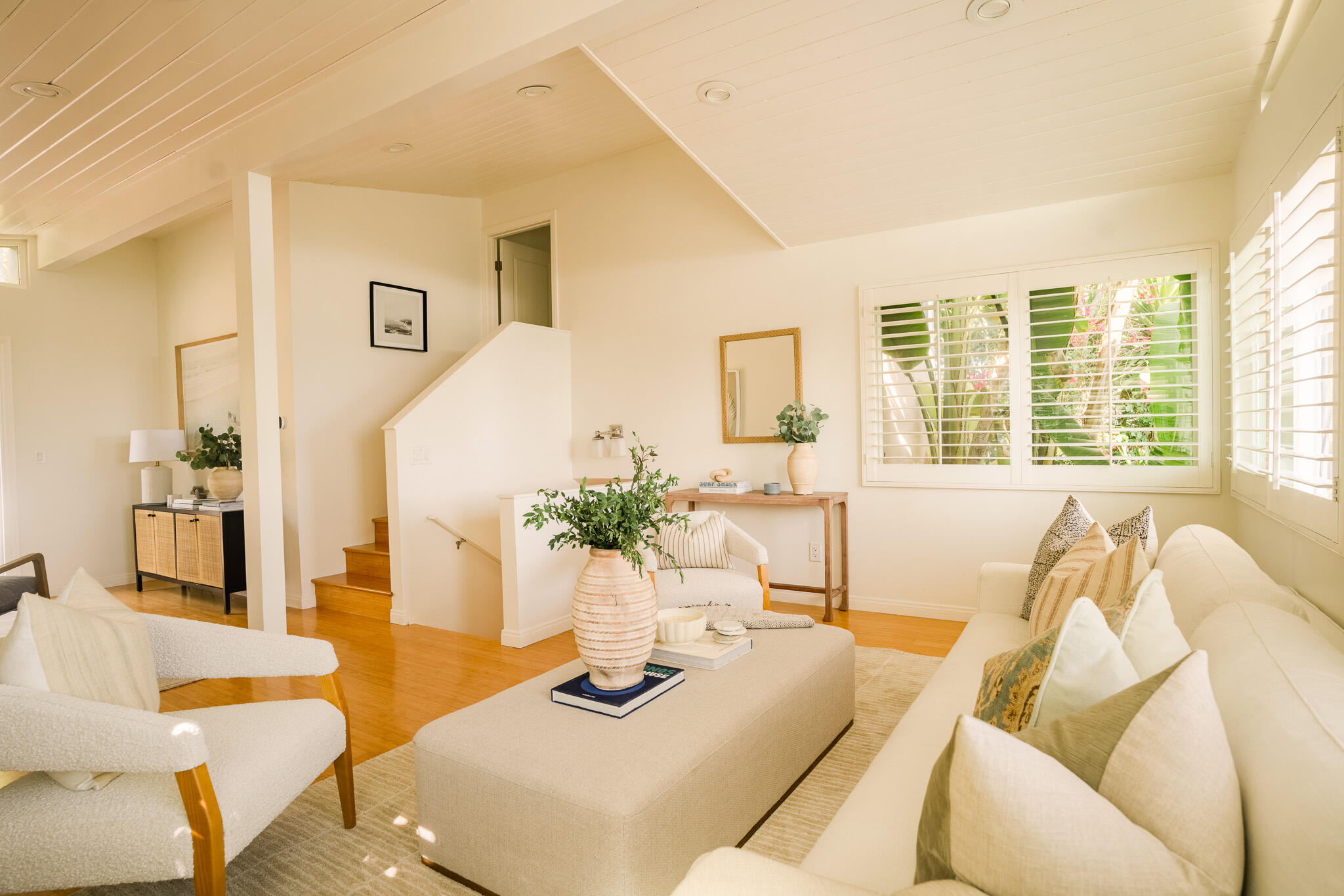 2128 Red Rose Way Santa Barbara, CA 93109 - Photo 4 of 22 Living Room