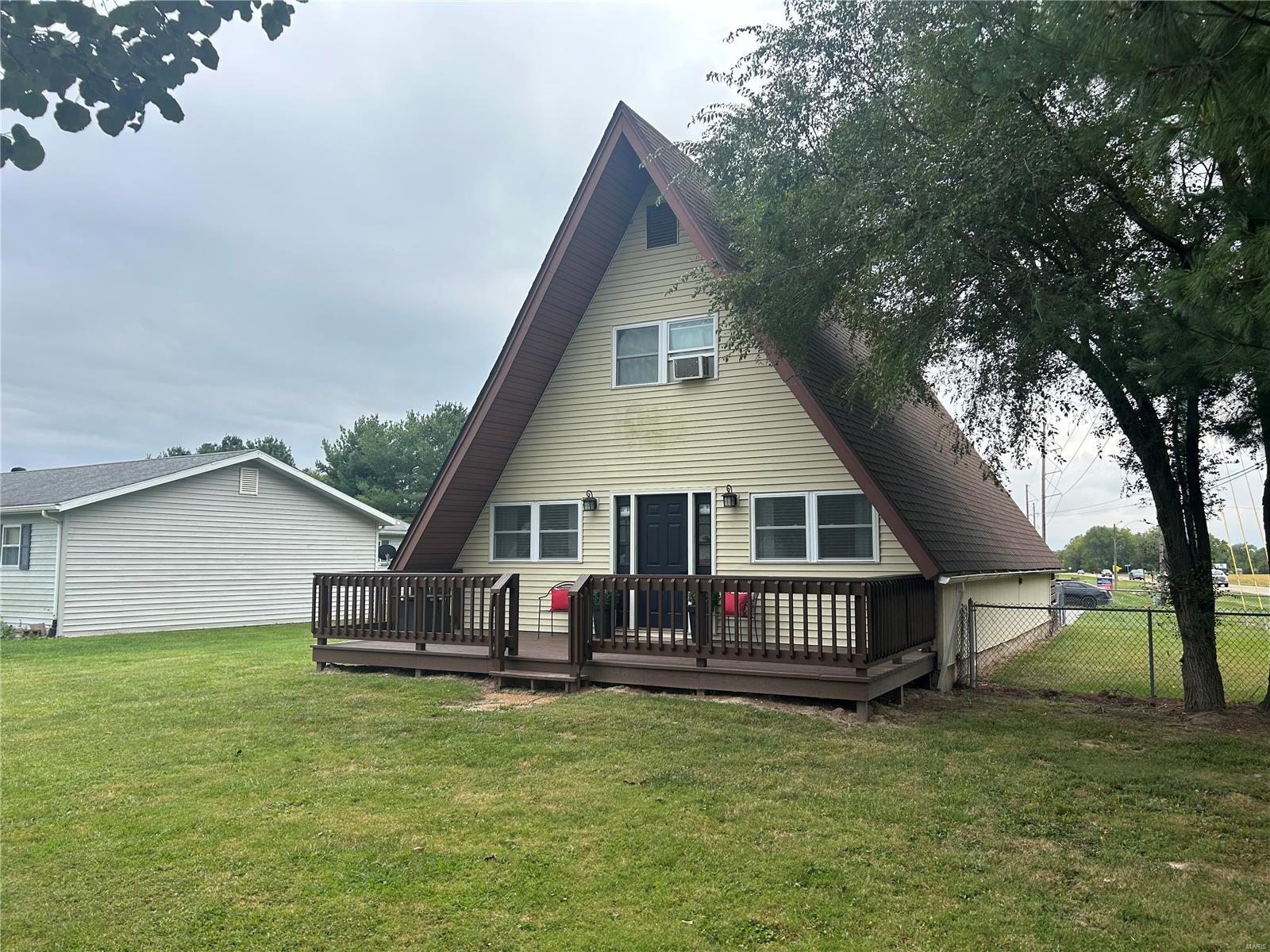 1396 Fifth Street Carrollton, IL 62016 - Photo 3 of 24 Gallery Image 3
