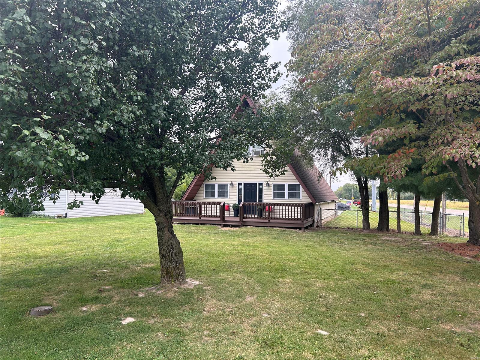 1396 Fifth Street Carrollton, IL 62016 - Photo 4 of 24 Gallery Image 4