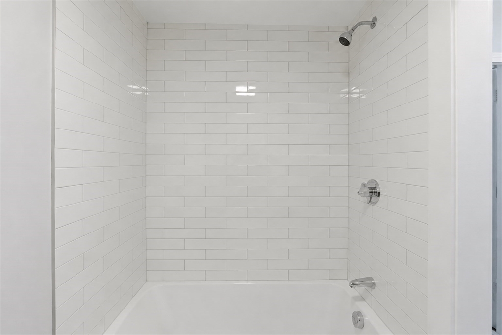 288 Grove Street, Unit 288 Clinton, MA 01510 - Photo 11 of 33
