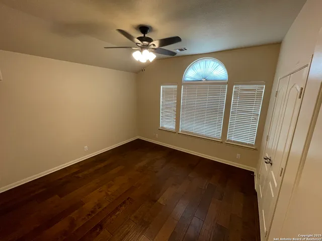 $2,295 | 5530 Thunder Oaks, San Antonio, TX 78261