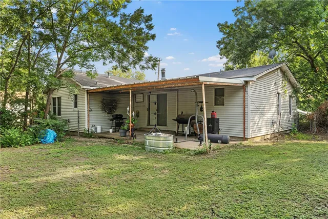 $199,000 | 1215 West 9th Street, Clifton, TX 76634