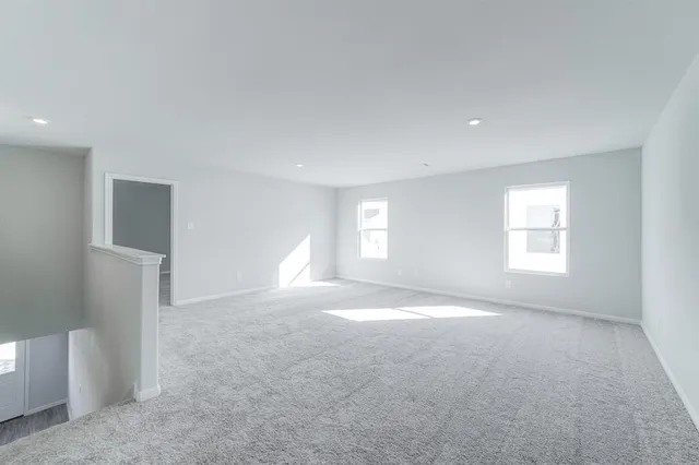a view of empty room with window