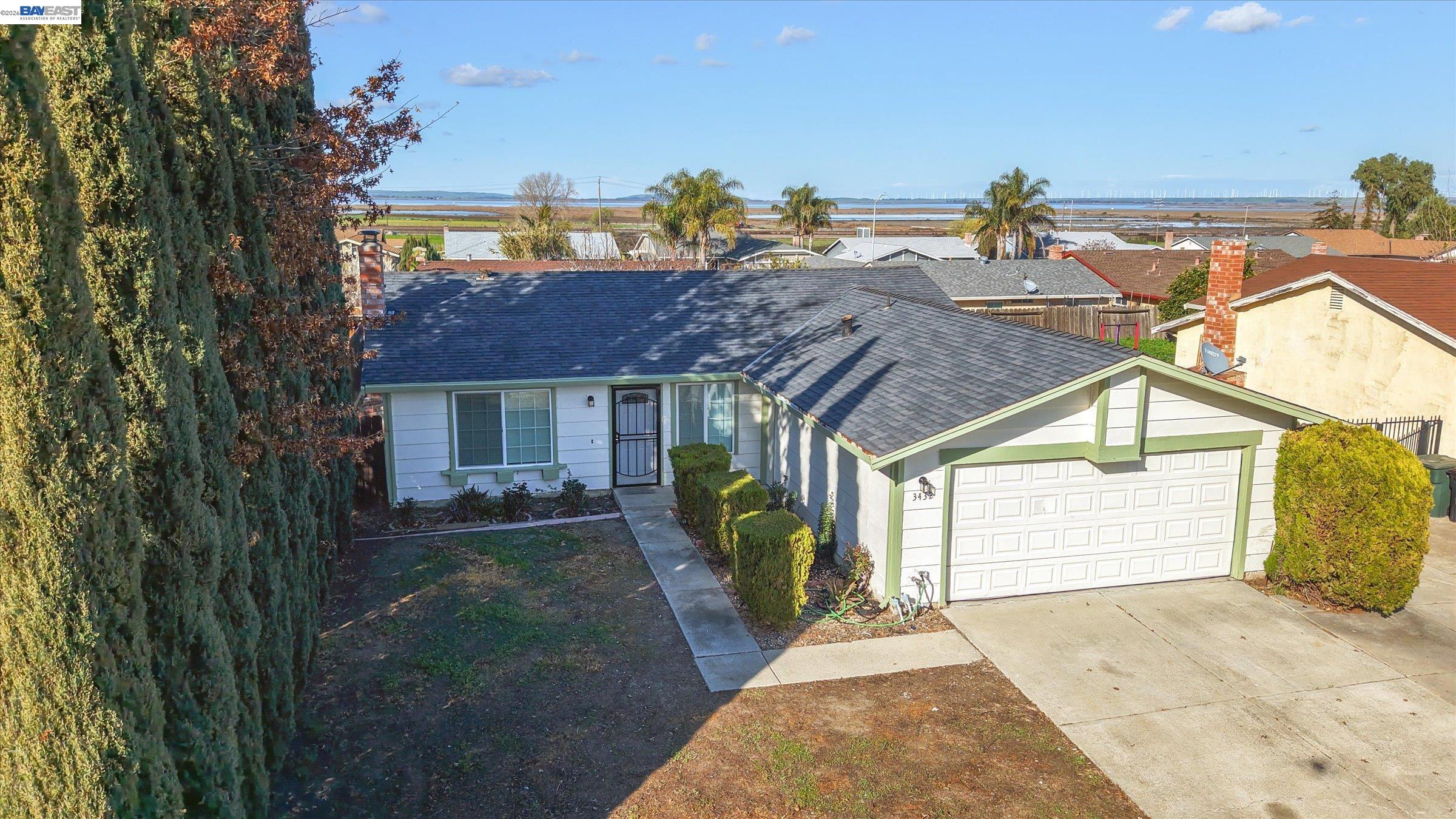 3432 Danielle Place Bay Point, CA 94565 - Photo 34 of 36 a view of a house with backyard and sitting area