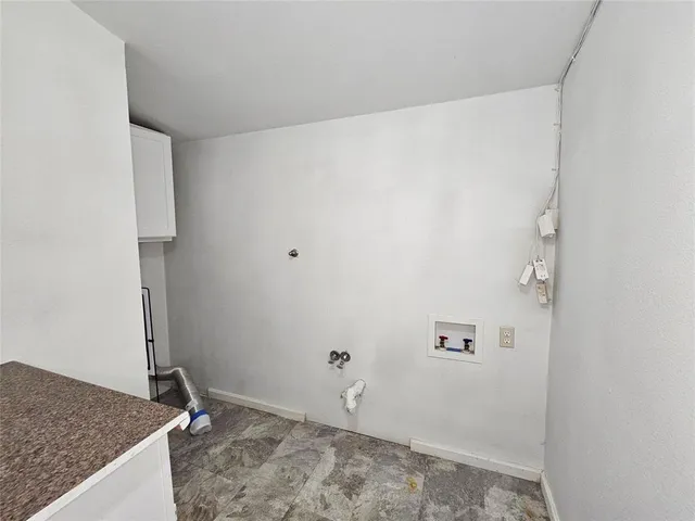 $141,480 | 101 North Walnut Avenue, Petrolia, TX 76377