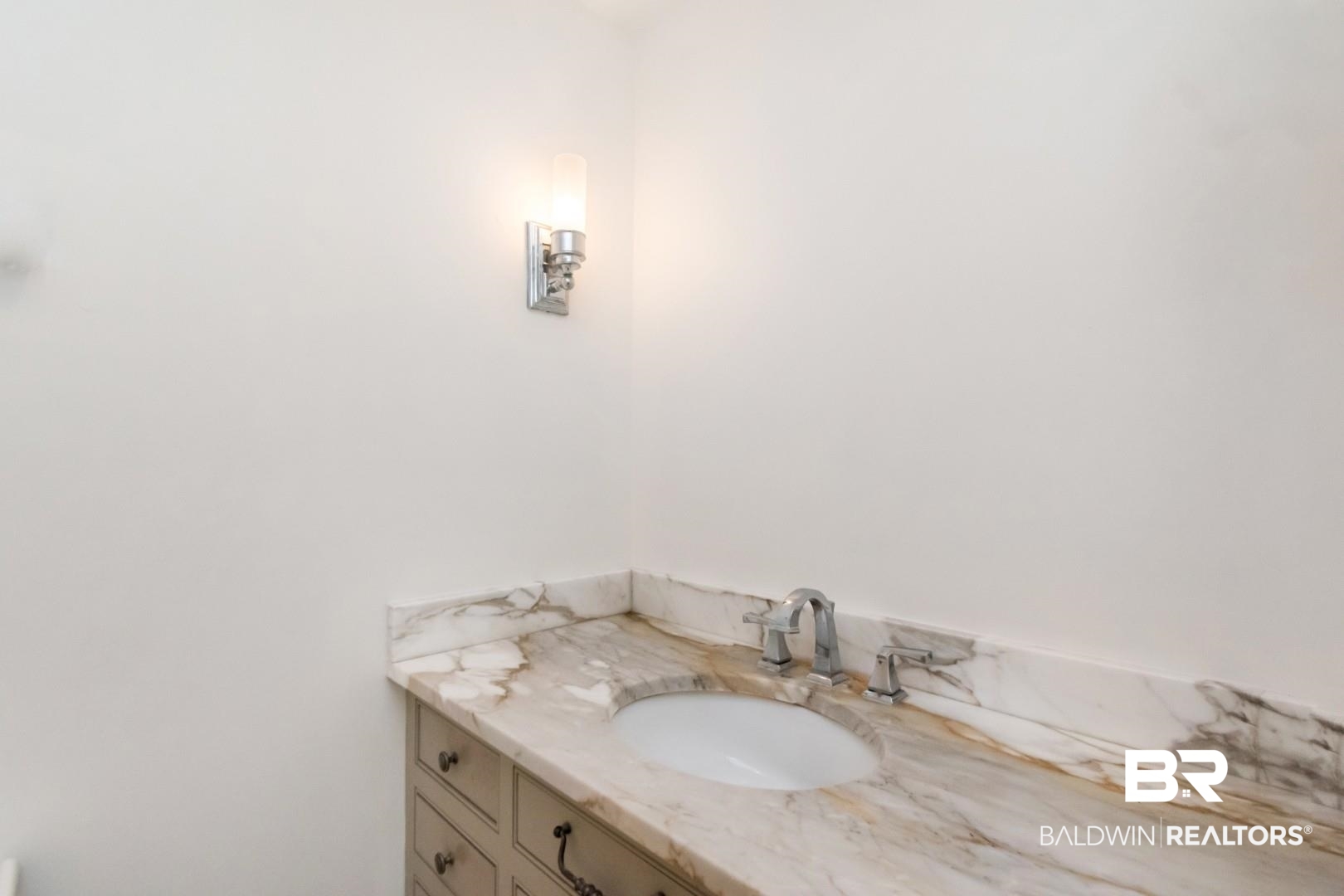 4 Turnout Lane Mobile, AL 36608 - Photo 16 of 53 Bathroom with vanity