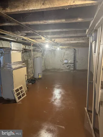 a view of a storage & utility room