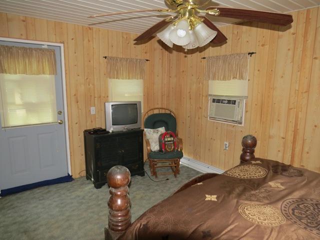 430 Salt House Branch Road Henry, VA 24102 - Photo 22 of 30 BEDROOM 2