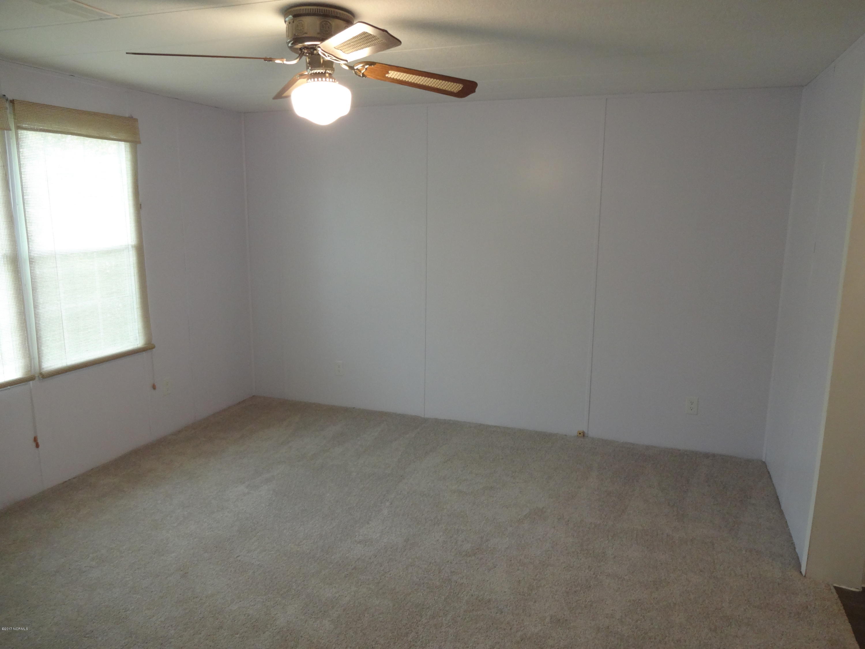 96 Remington Road Rocky Point, NC 28457 - Photo 7 of 25 DSC08941