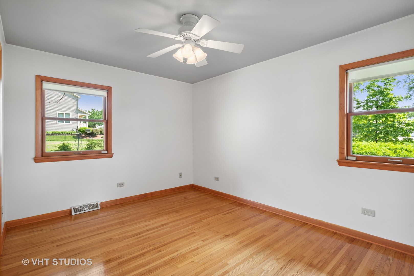 36W930 Bowes Road Elgin, IL 60124 - Photo 14 of 38 a view of empty room with window