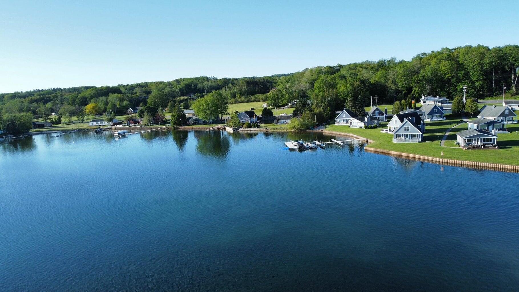 4472 Crescent Beach Road Onekama, MI 49675 - Photo 21 of 38 p21