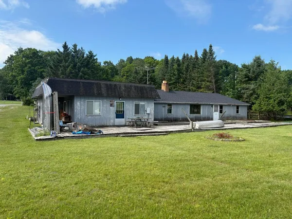 $1,250,000 | 4472 Crescent Beach Road, Onekama, MI 49675