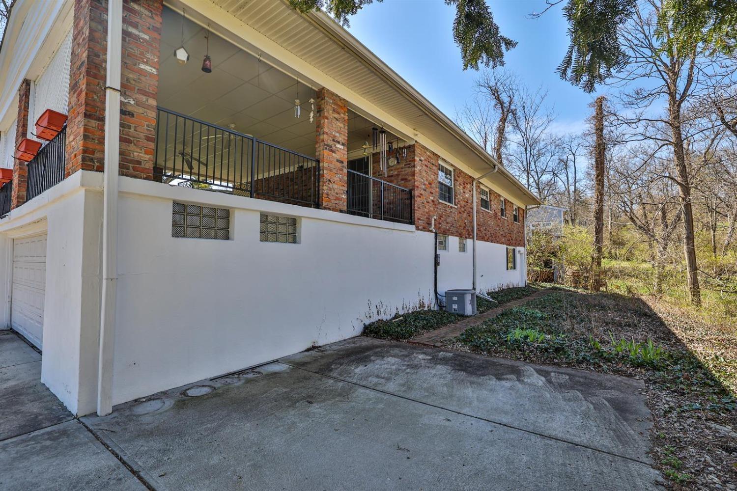 350 Compton Road Cincinnati, OH 45215 - Photo 33 of 43