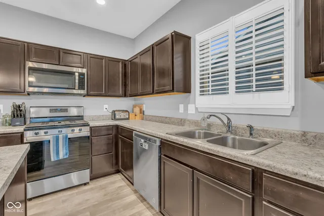 $349,900 | 2779 Anchusa Drive, Plainfield, IN 46168