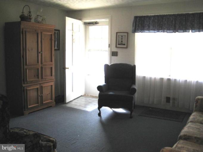2248 Southorn Road Middle River, MD 21220 - Photo 18 of 21 a living room with furniture and a window
