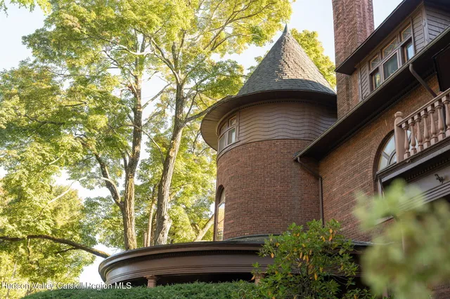 $2,250,000 | 77 West Chestnut Street, Kingston, NY 12401