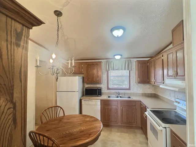 $230,000 | 400 Stone Street, Hamilton, IN 46742