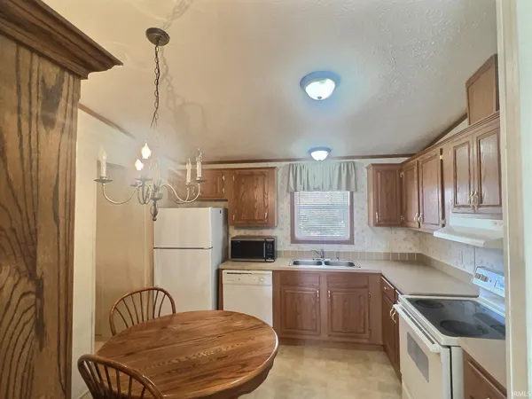 $199,900 | 400 Stone Street, Hamilton, IN 46742