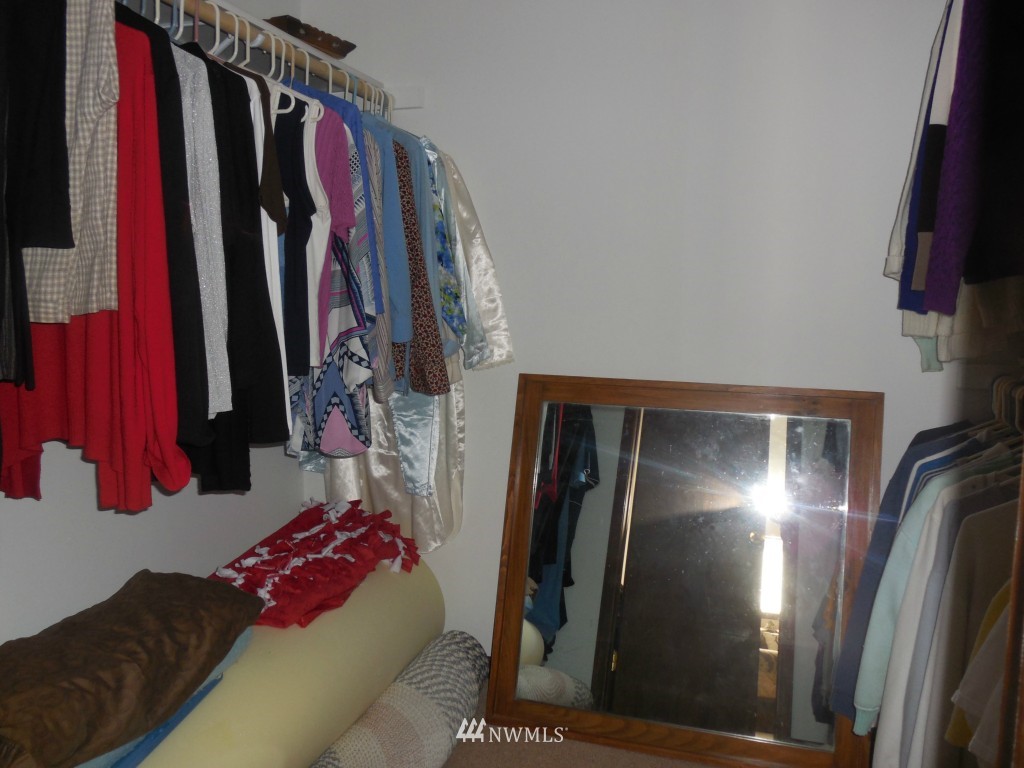 244 Elochoman Valley Road Cathlamet, WA 98612 - Photo 18 of 24 Gallery Image 18