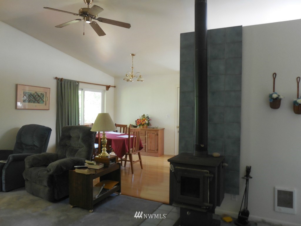 244 Elochoman Valley Road Cathlamet, WA 98612 - Photo 5 of 24 Gallery Image 5