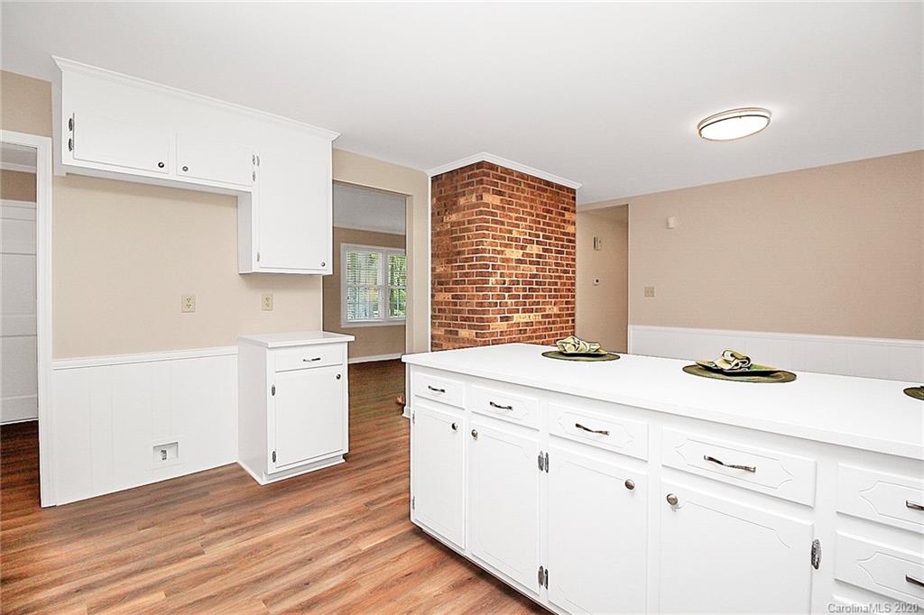 6220 Sharon Road Charlotte, NC 28210 - Photo 14 of 43