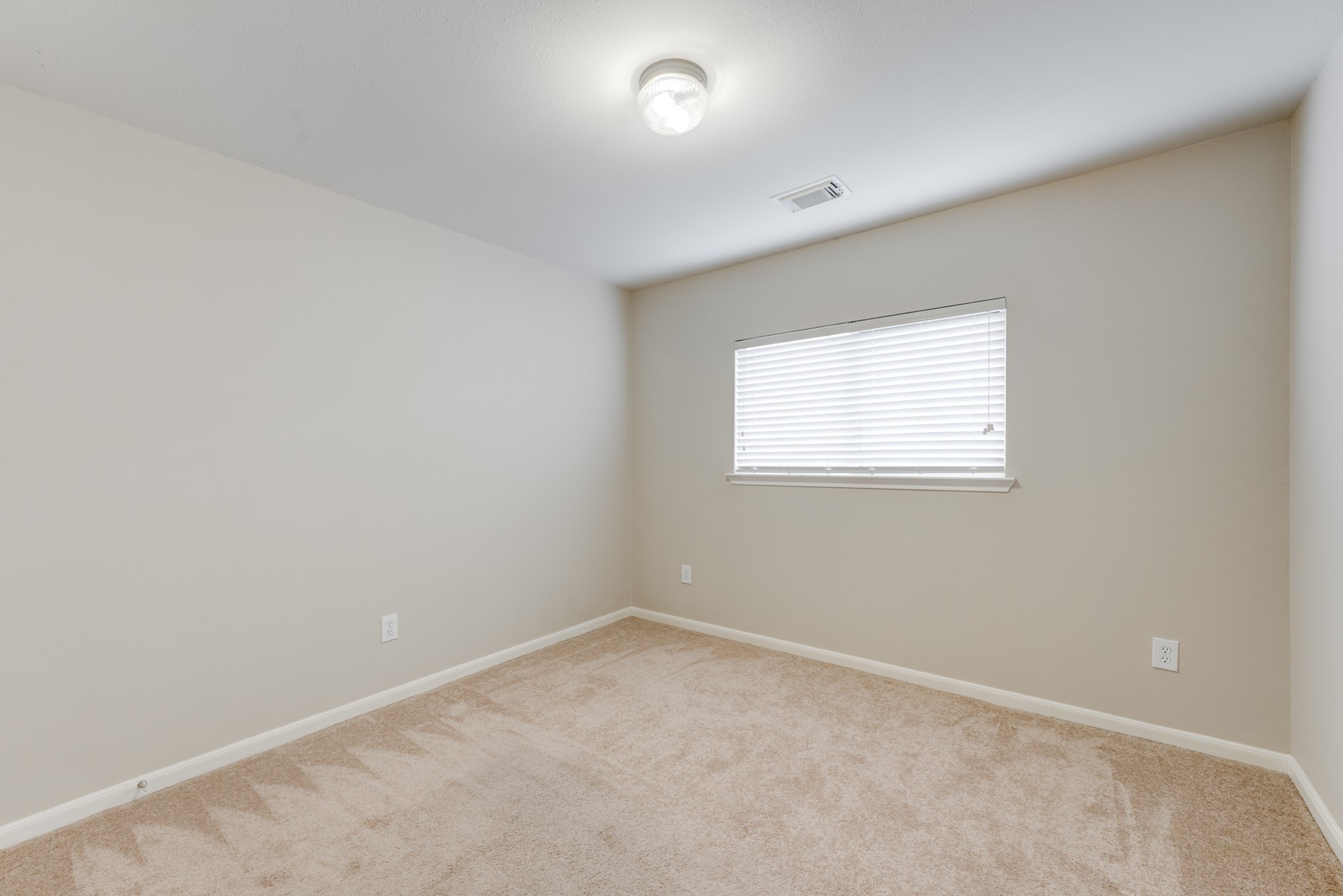 6839 Tammany Manor Lane Spring, TX 77379 - Photo 21 of 25 2nd bedroom