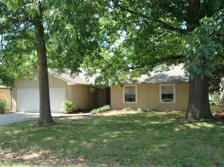 3361 West Seminole Street Springfield, MO 65807 - Photo 1 of 1 Primary Photo