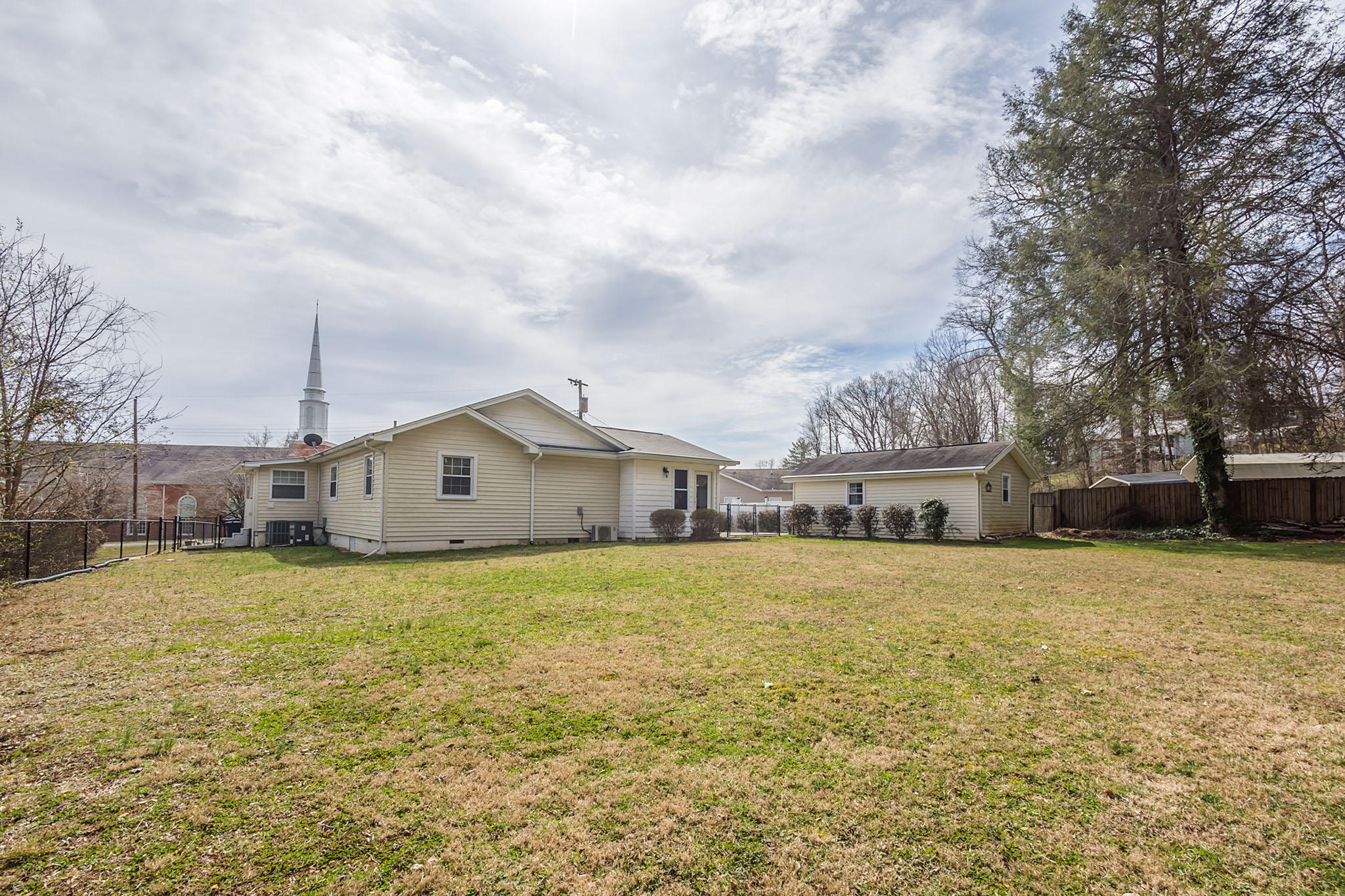 147 North Alabama Road Oak Ridge, TN 37830 - Photo 18 of 20 147_N_Alabama_118