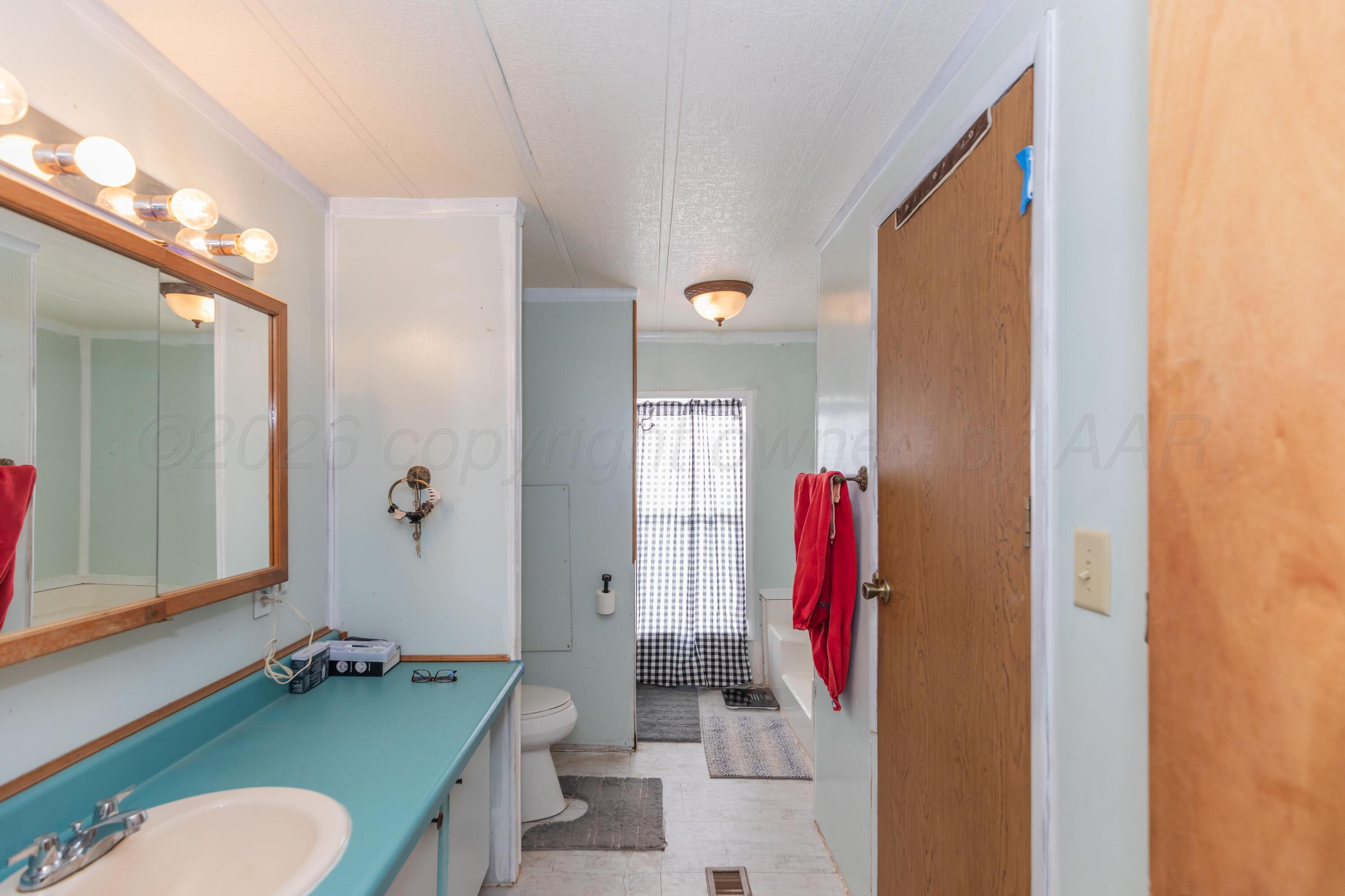 23095 Windmill Road Canyon, TX 79015 - Photo 16 of 33 PRIMARY BATH VIEW 2