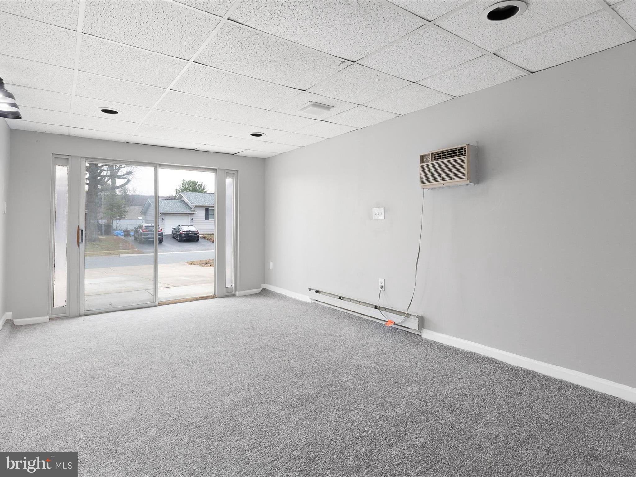 100 Anglin Drive Newark, DE 19713 - Photo 5 of 24