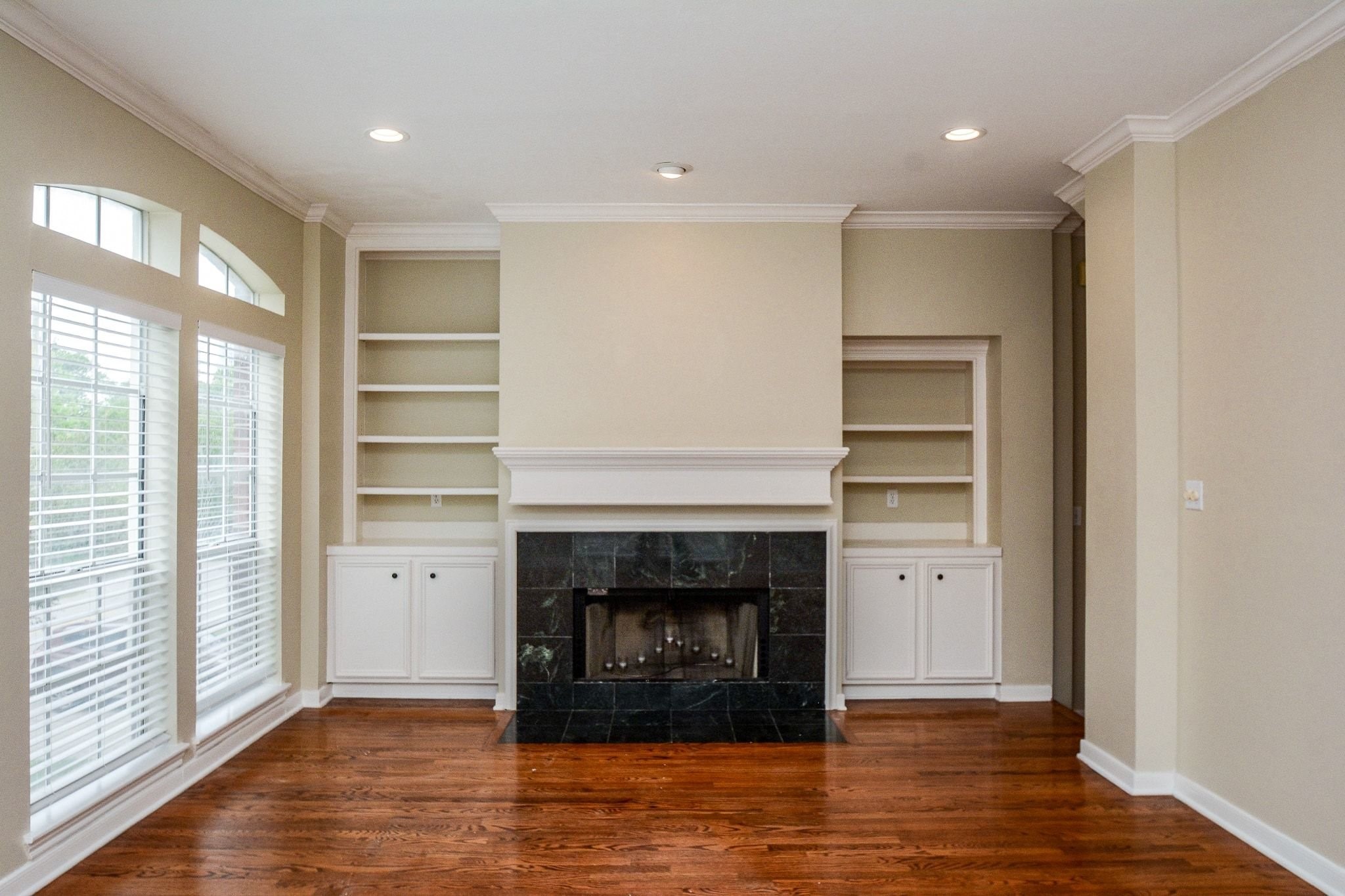 2022 Fairview Street Houston, TX 77019 - Photo 13 of 35