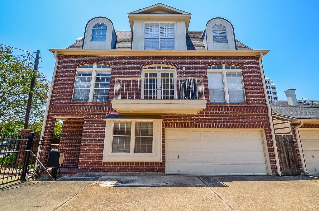 2022 Fairview Street Houston, TX 77019 - Photo 2 of 35