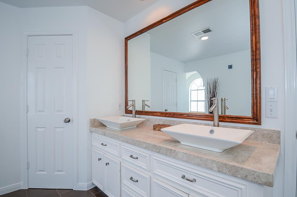 2022 Fairview Street Houston, TX 77019 - Photo 28 of 35