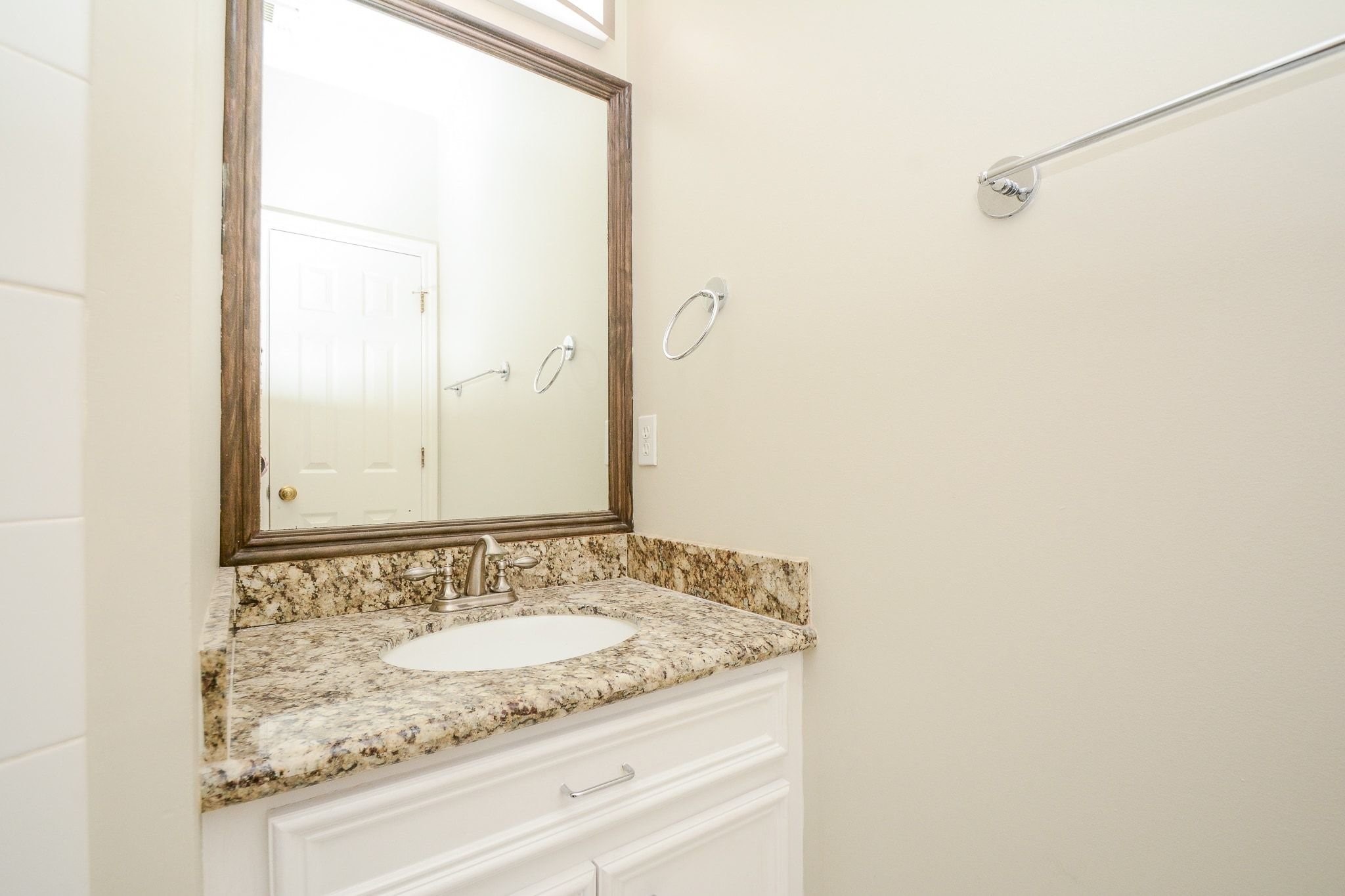 2022 Fairview Street Houston, TX 77019 - Photo 34 of 35