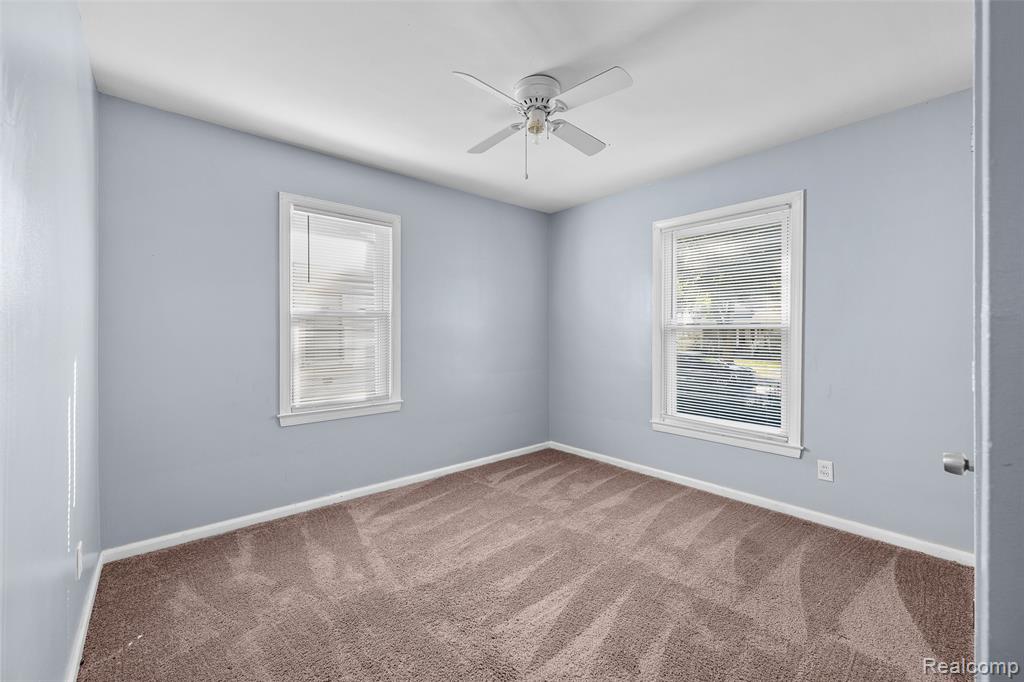 3309 Dallas Street Dearborn, MI 48124 - Photo 16 of 34