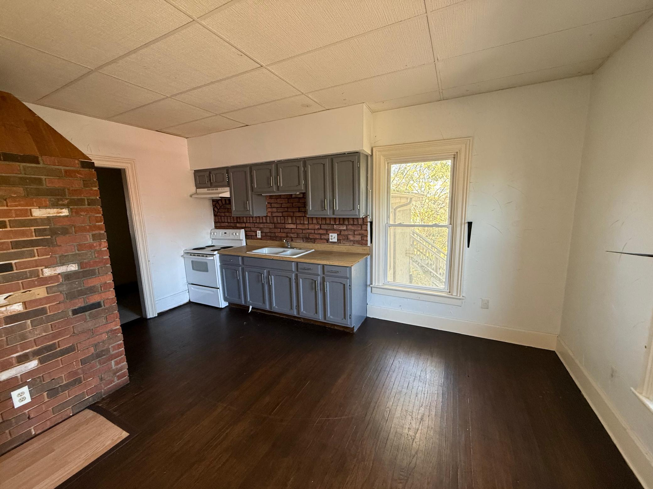 416 8th Street Northwest Faribault, MN 55021 - Photo 10 of 13