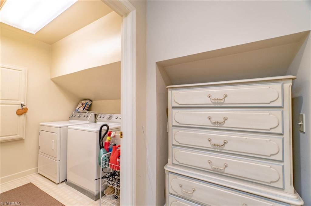 7004 May Lake Road Clemmons, NC 27012 - Photo 34 of 50 Gallery Image 34