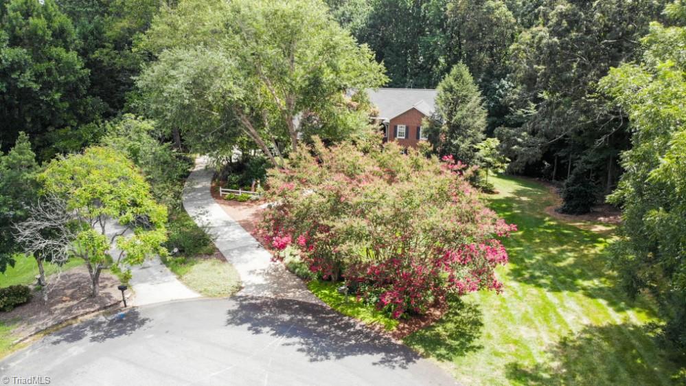 7004 May Lake Road Clemmons, NC 27012 - Photo 4 of 50 Gallery Image 4