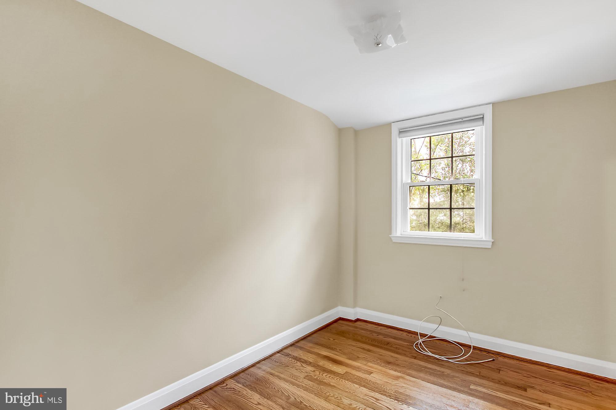 1629 Hardwick Road Baltimore, MD 21286 - Photo 15 of 22 Bedroom #3 - refinished wood floors